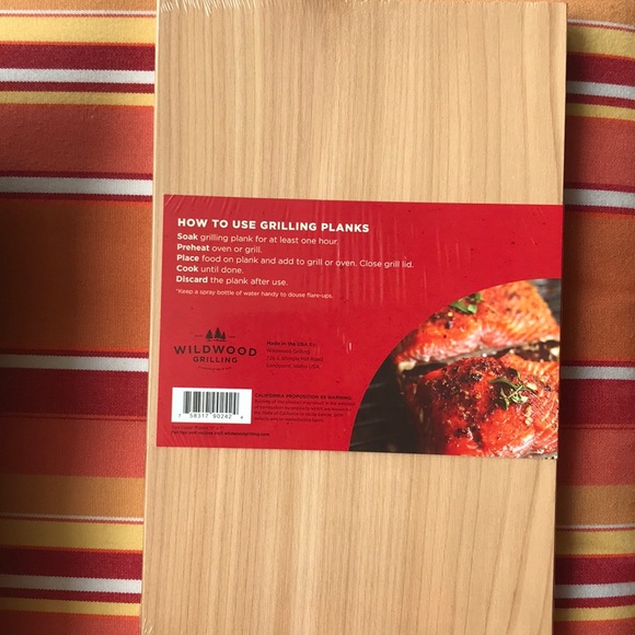 Harris Teeter:  2 cedar grilling planks - Picture 2 of 3